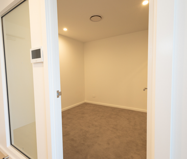 806/180 Marine Parade, Labrador QLD 4215 - Apartment For Rent | Domain - Photo 5