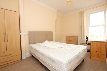 5 bedroom house to rent - Photo 4