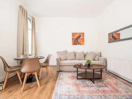 Flat 4, 86 Blackheath Hill, London - Photo 4