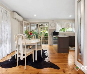 Ideal Family Home in a Desirable Location - Photo 2