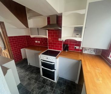 3 bedroom end of terrace house to rent - Photo 6