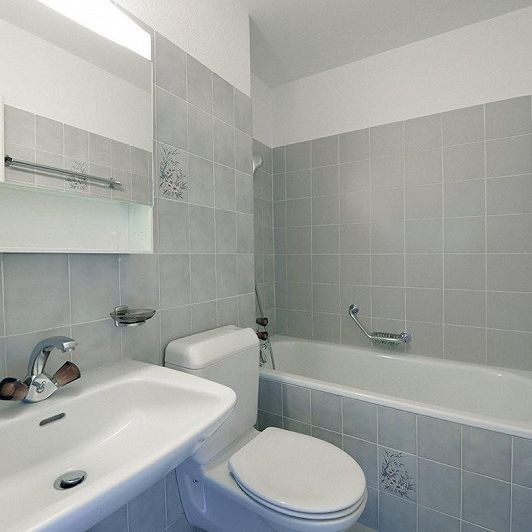 3.5 pièces dans un quartier proche de toute commodité et convivial - Photo 1