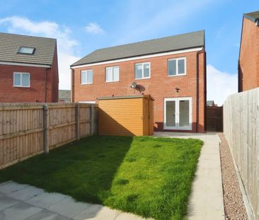 3 bedroom House To Let Total Size: 732 SQ FT - Photo 5