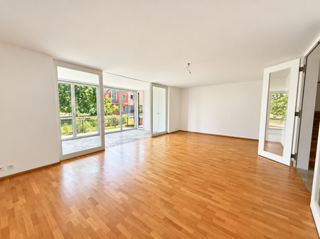 Grosszügige 4.5-Zi.-Maisonette-Wohnung mit Hobbyraum - Photo 2