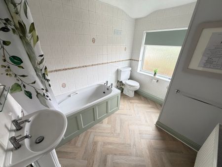 Braden Road, Penn, Wolverhampton - Photo 3