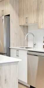 Fifth + Bank - Photo 3