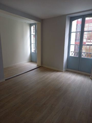 LAVAL, centre ville appt T3 de 85 m² - Photo 5