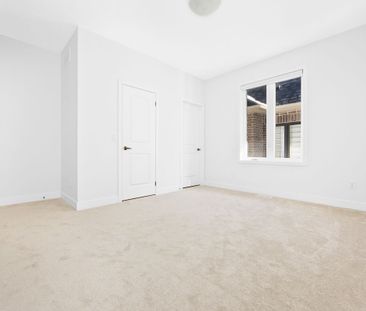 For Lease - 1039 Thompson Drive, Oshawa, Ontario - Photo 6