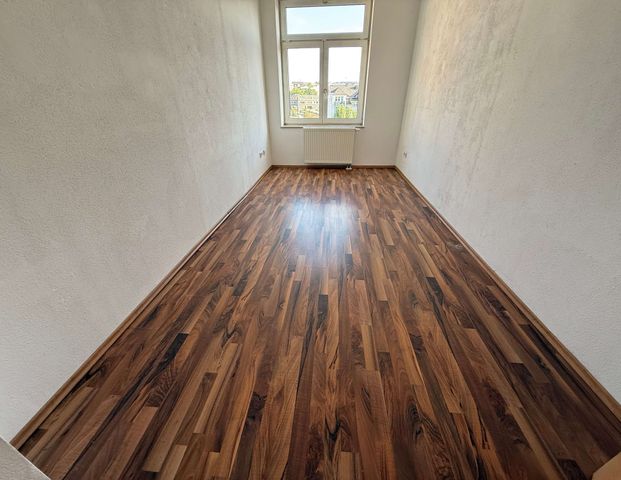 Moderne Fliesen - Eckbwanne - große offene Küche - WG-gerecht - Foto 1
