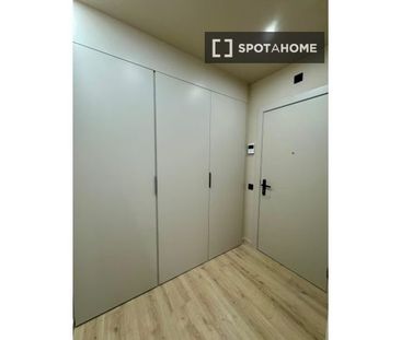 1 room luxury Apartment for rent in Santa Coloma de Gramenet, Catal... - Photo 3