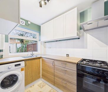 3 bedroom terraced house to rent - Photo 6