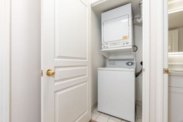 For Lease - 2545 Erin Centre Boulevard Unit# 1111, Mississauga, Ontario - Photo 1