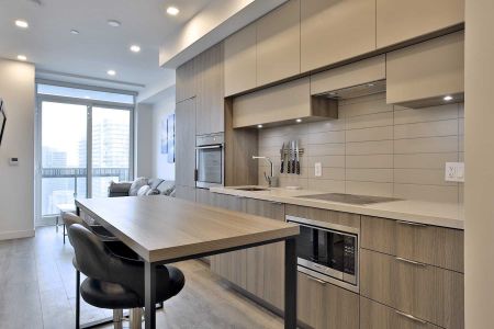 For Lease - 8 Eglinton Avenue Unit# 2407, Toronto, Ontario - Photo 3