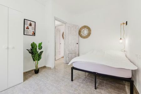 Carrer de la Indústria, Valencia, Valencian Community 46022 - Photo 3