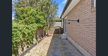 Two-bedroom Granny flat with Air conditioning - Photo 2