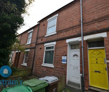 5 bed Mid Terraced House for Rent - Photo 3