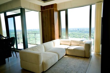 For Lease - 8 Cumberland Street Unit# 4907, Toronto, Ontario - Photo 2