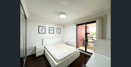 Spacious Fully Furnished 1-Bedroom Apartment for Rent Prime Location - Photo 4