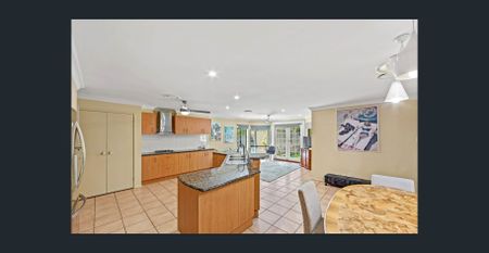 Room for rent in Molendinar - Photo 5