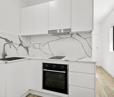 Modern Studio Apartment in Prime Location – Utilities Included - Photo 3