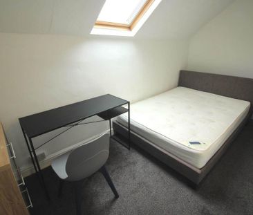 5 bedroom terraced house to rent - Photo 2