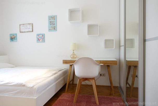 expat flat: furnished 3 rooms I möblierte Altbauwohnung beim Parlament - Foto 1