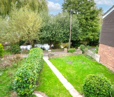 2 bedroom end of terrace house to rent - Photo 3