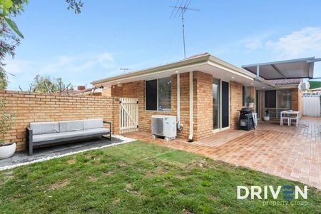 Charming and Convenient Coastal Living! - Photo 4