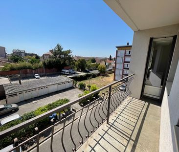 Location Appartement 4 pièces 66m² - Photo 3