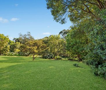 Charming Beachside Cottage in Exclusive MacMasters Beach - Photo 5