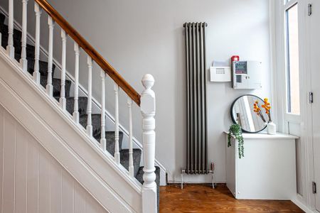 6 bedroom terraced house to rent - Photo 5