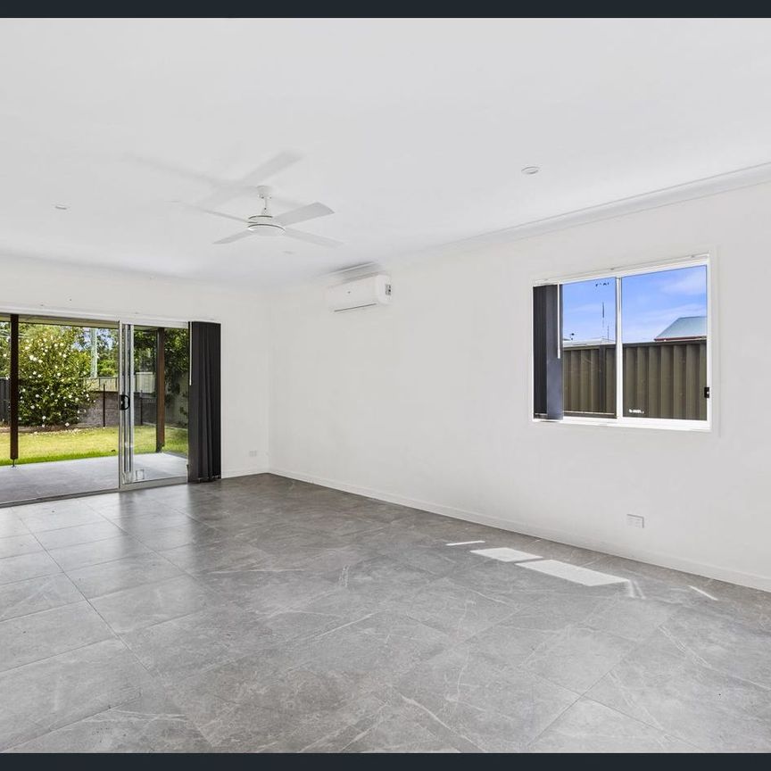 Dont miss this one!! - Photo 1