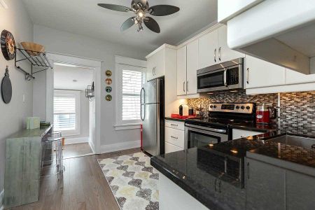 For Lease - 639 Mortimer Avenue, Toronto, Ontario - Photo 5