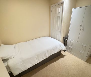 1 Bed Flat, Portland Street, SO14 - Photo 6