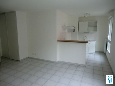 Location Appartement 2 pièces 43m² ROUEN 76000 - Photo 2