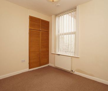Flat in Aglionby Street, Carlisle - Photo 1