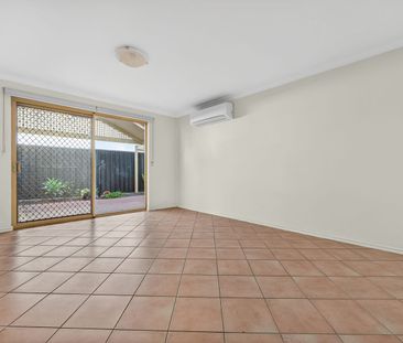 Light & Leafy Villa Bedford - Photo 2