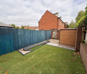 3 bedroom end of terrace house to rent - Photo 6