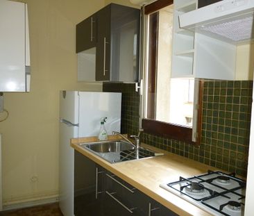 Location Appartement 1 pièce 28m² - Photo 2