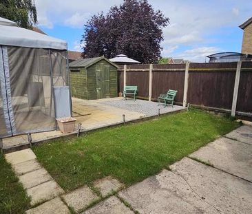 2 bedroom semi-detached house to rent - Photo 5