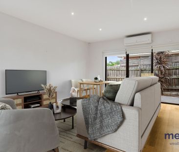 4/3 Gregory Street, OAK PARK, VIC - Photo 5