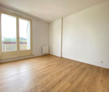 Location Appartement 2 pièces 45m² ORLEANS 45100 - Photo 3