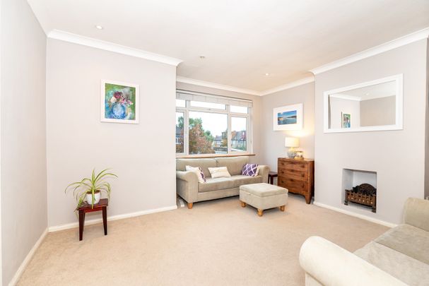 2 Bed Flat, Streatham Common, SW16 - Photo 1