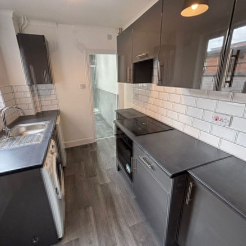 8 Bampton Street - No Deposit & 2 Bathrooms Loughborough - Photo 1
