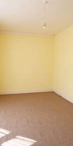 2 bedroom property to rent in Colwyn Bay - Photo 4