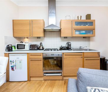 Meadow Road, Vauxhall, SW8 - Photo 4