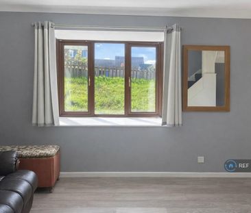 2 bedroom end of terrace house to rent - Photo 2