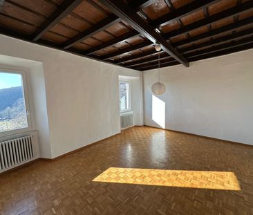 APPARTAMENTO 4.5 LOCALI IN PRESTIGIOSA CASA DI NUCLEO - Foto 2