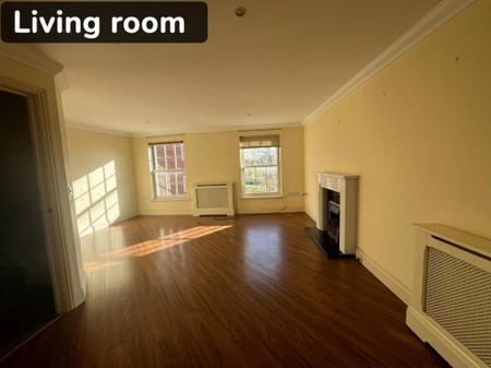 4 bedroom terraced house to rent - Photo 5