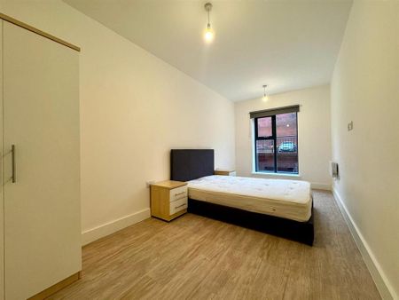 2 bedroom apartment to rent - Photo 5